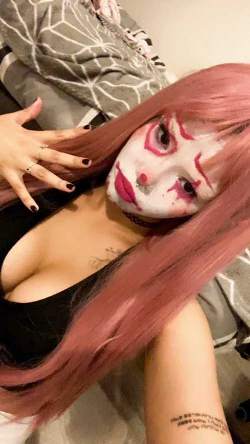 pretty pink clown lips :3