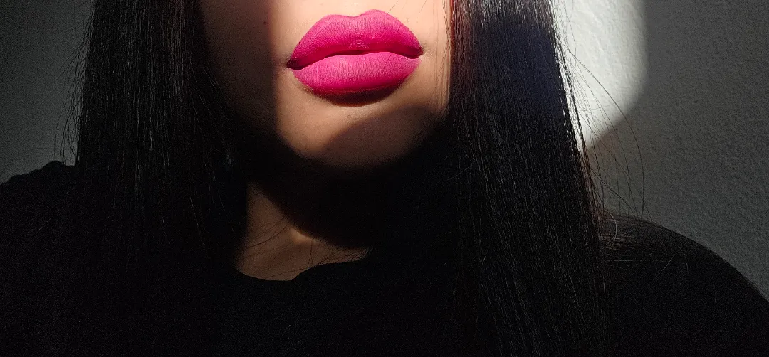 The kind of lips that make you forget everything else