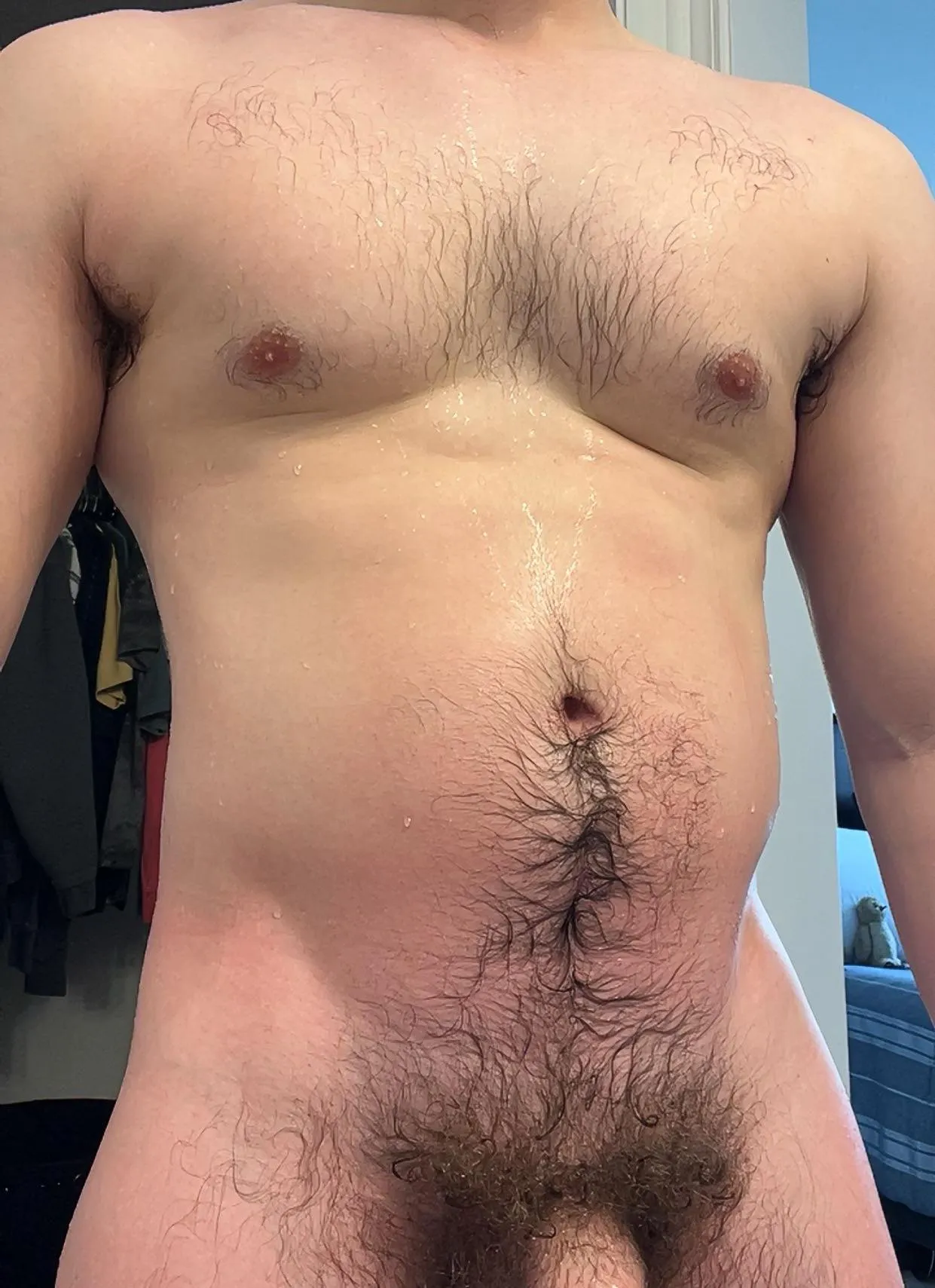 (22) I might just have the perfect happy trail and bush