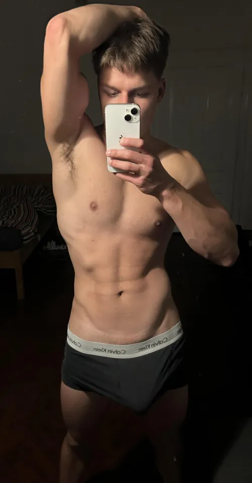 Age 20 Would you suck your roommates cock?