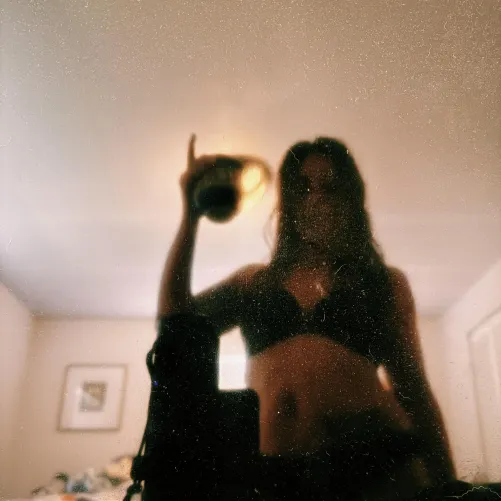 Cheers to the freakin weekend 🖤