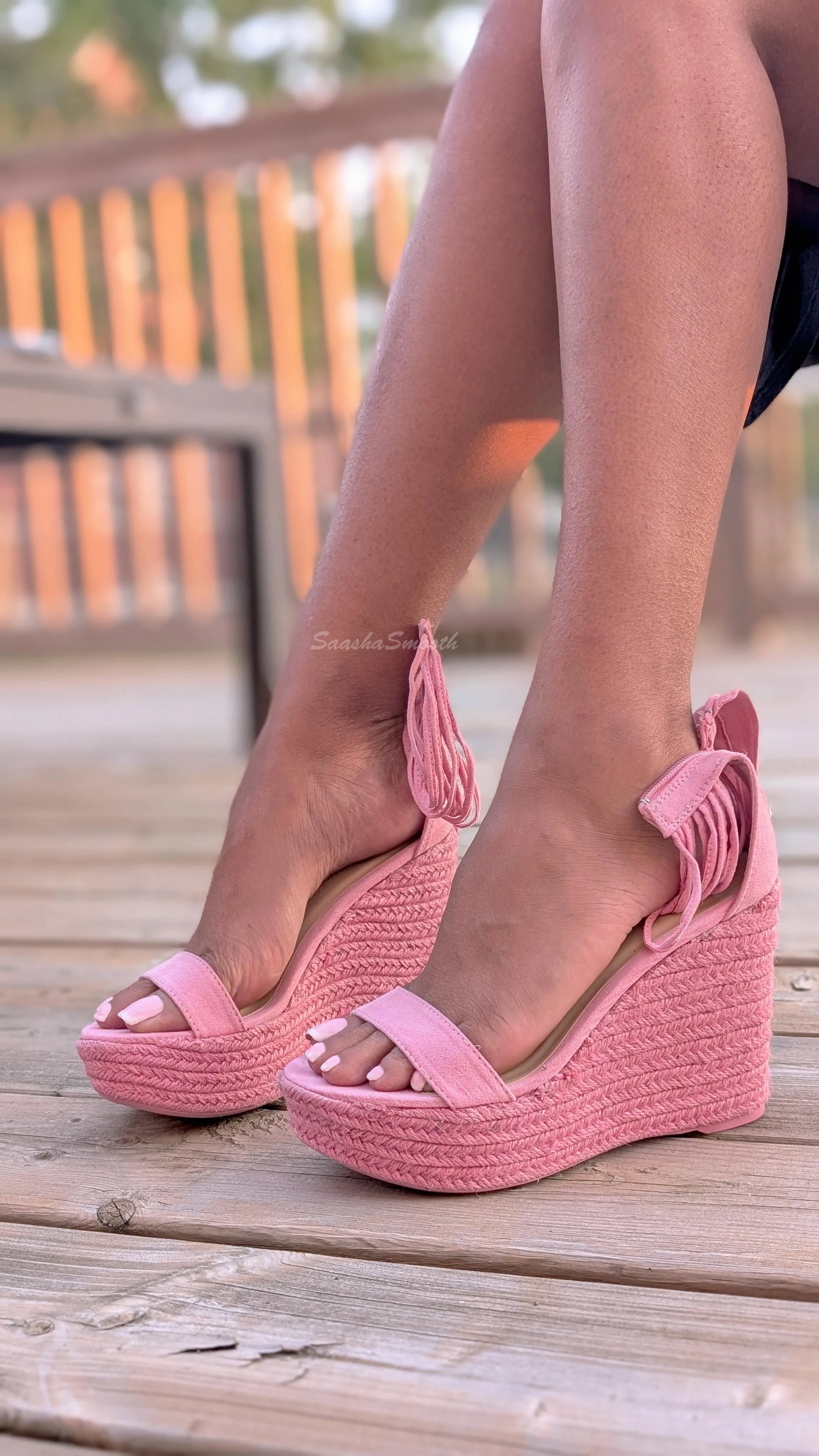 Do you mind if theyre not done up?