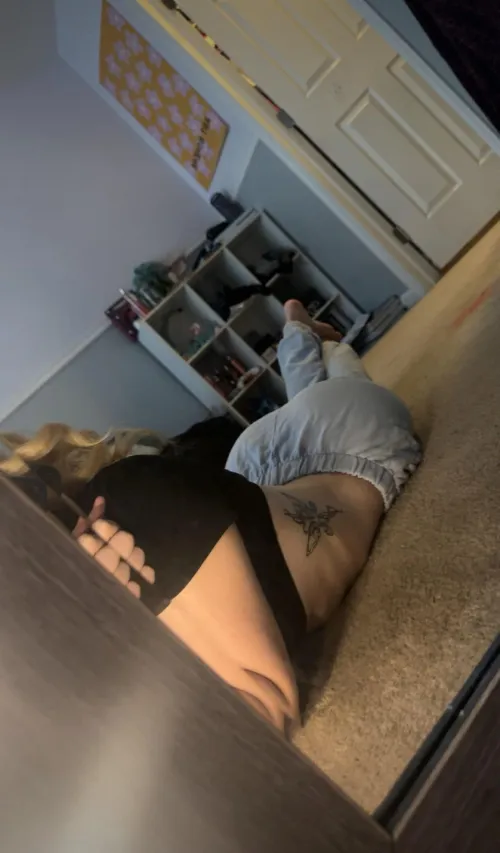 Even when I’m wearing pants you still get rock hard