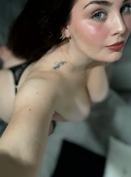 just a wild college students who wants to be fuck roughly. f20