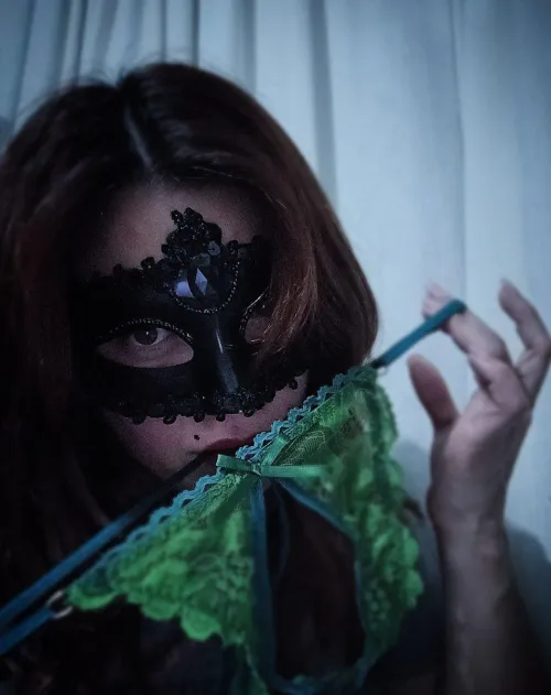 Would you like to see how my thong fits? I'll wait for you in my💙😉