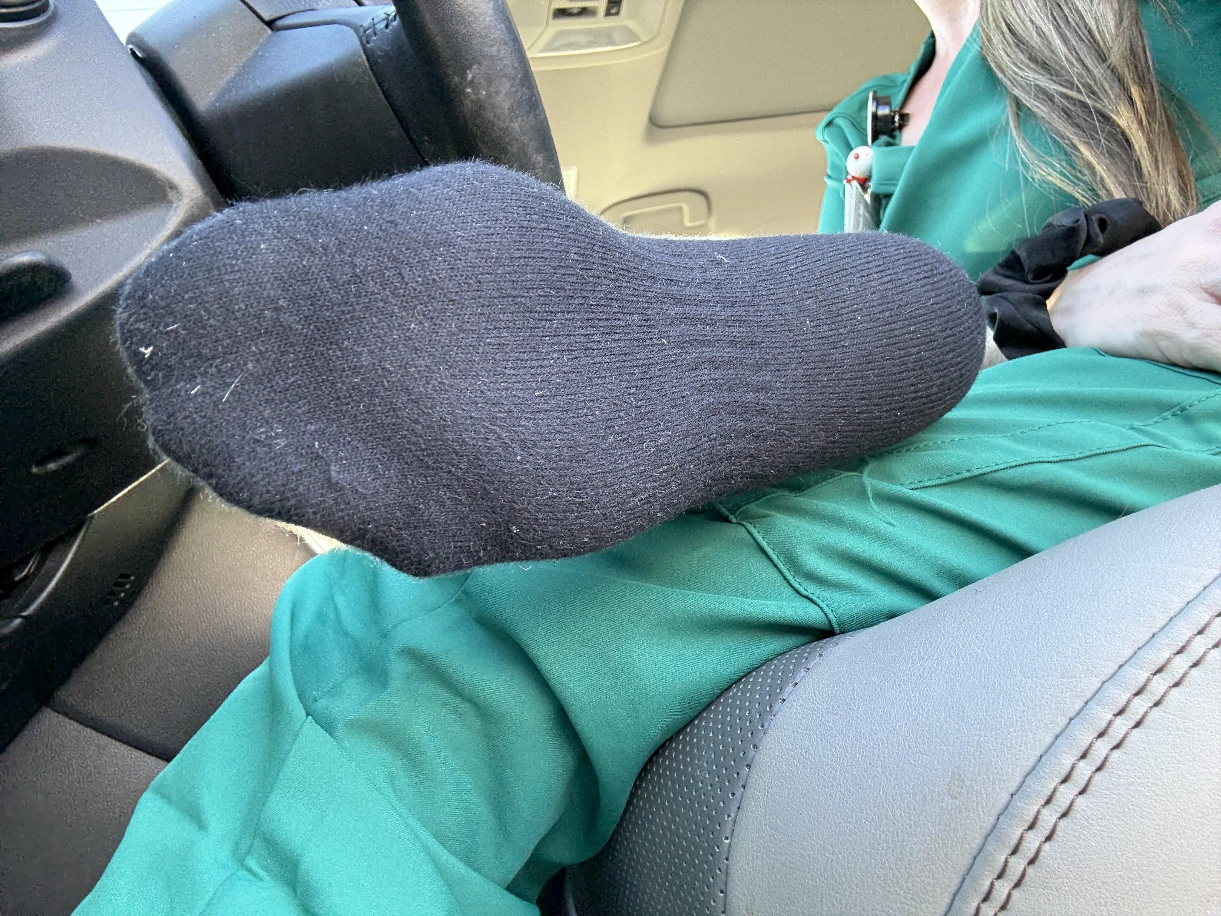 [f] can you see the toes…..