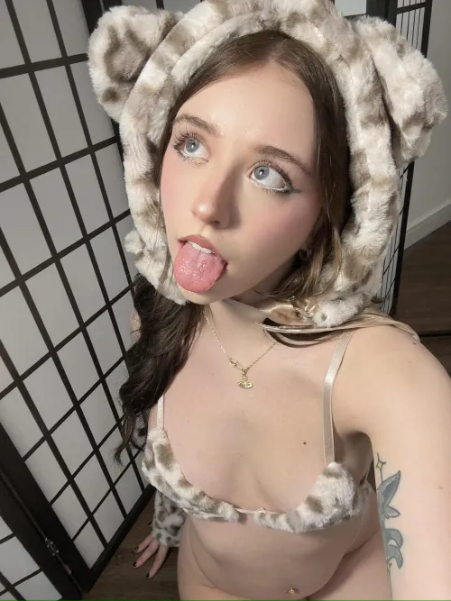 So thirsty.. care to see how bad I want it ?