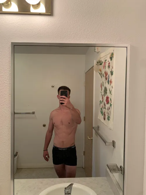 24(m) looking in quad cities tonight