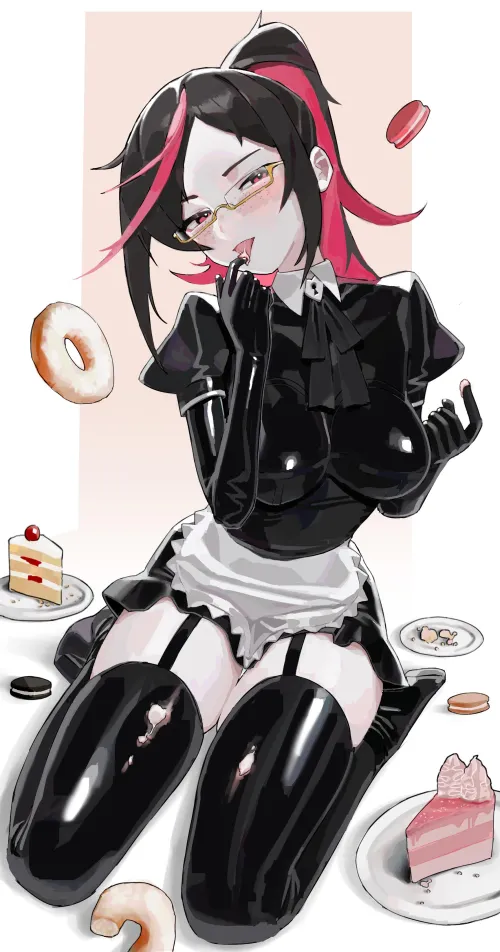 Latex maid by saaal653