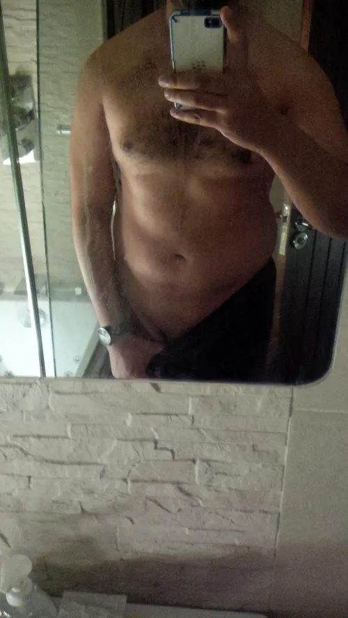 Whose keen for a meet (m) 4f