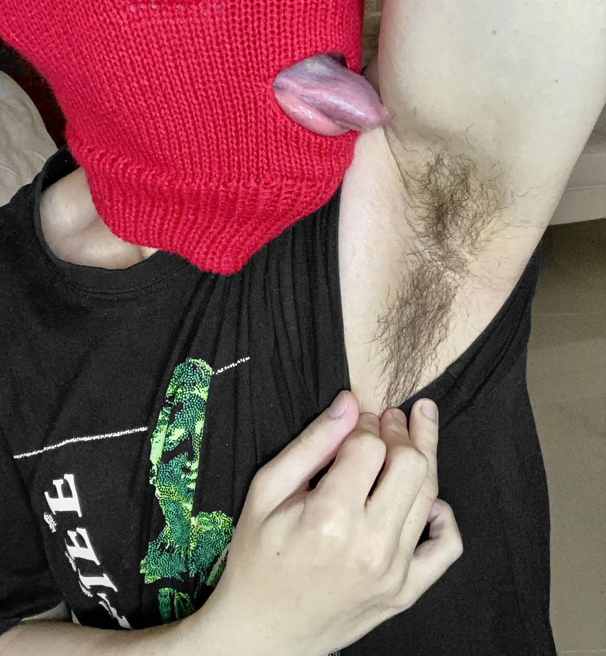 [19] sweaty and musky