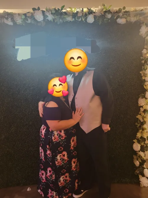41/37 [MF4F] #Cincinnati - Married couple looking for female to have a connection with