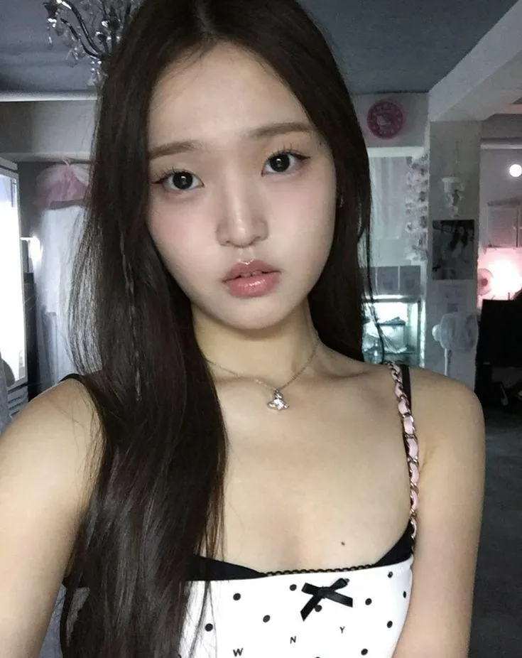 just 18, 5ft, and begging — who’s ready to take control?