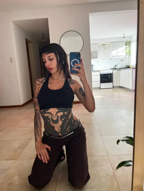 not sure whats hotter me or the way ure staring