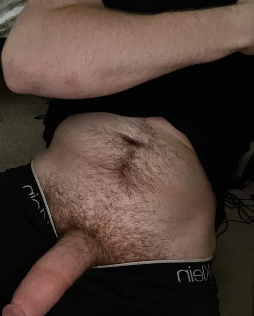 Dad had a few too many slices of pizza 😂 (30s)