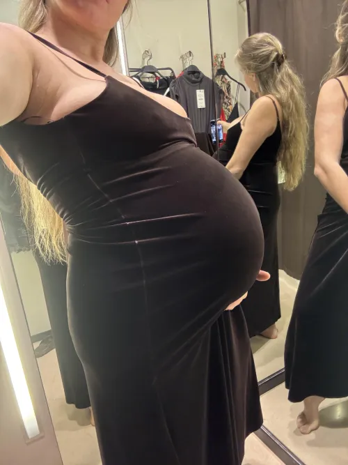 The lady wanted to bring a bigger size, madam I’m ok with a stretched bump!