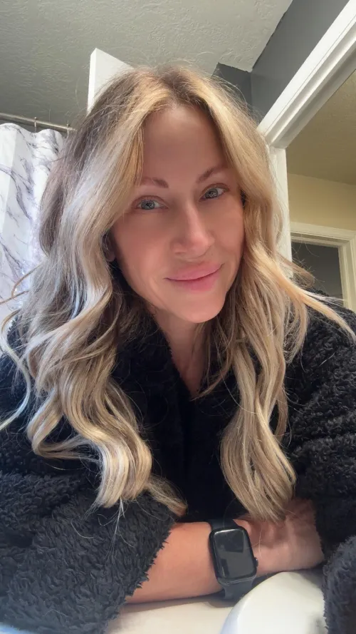 48 [F4M] CT - Looking to share fun ideas with genuine people only.