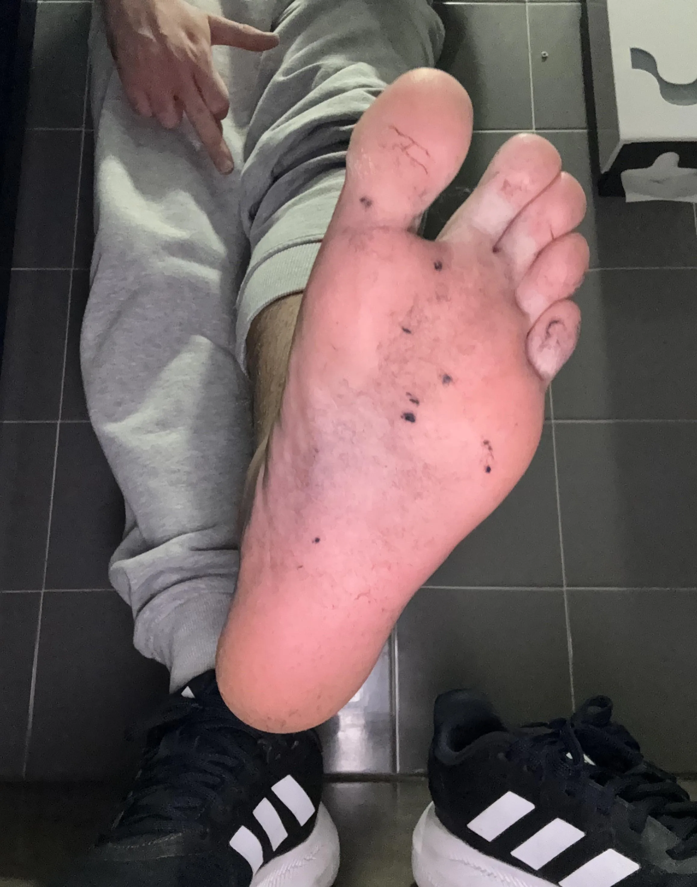 M23 Let the smell intoxicate you