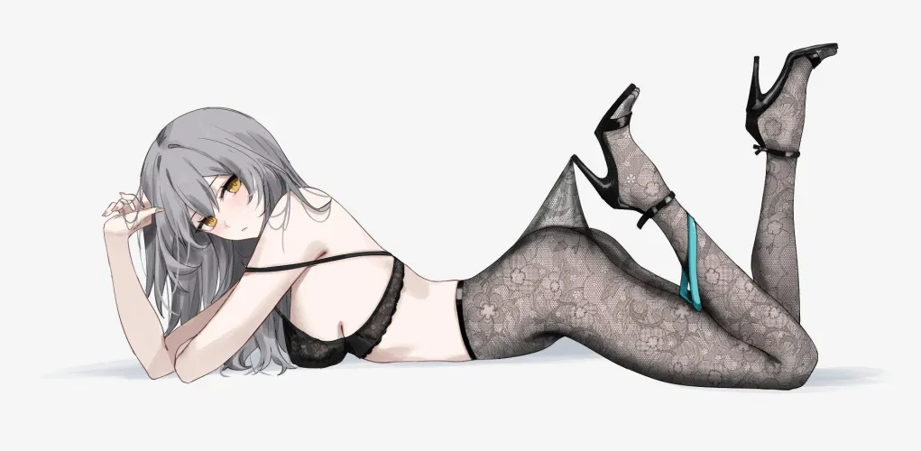 Stelle in Net Tights (Feint)