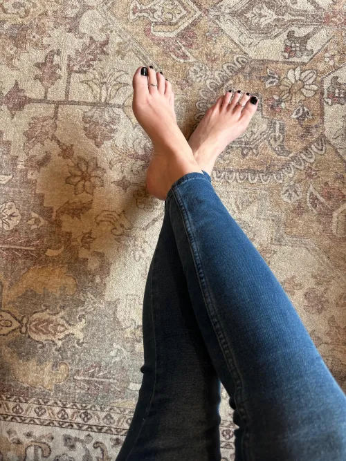 These gorgeous feet turn 35 years old today