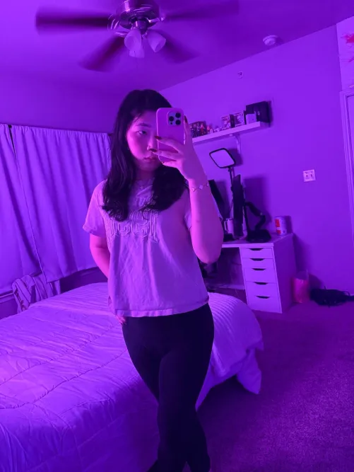 Hi Babe, do you want to play with me