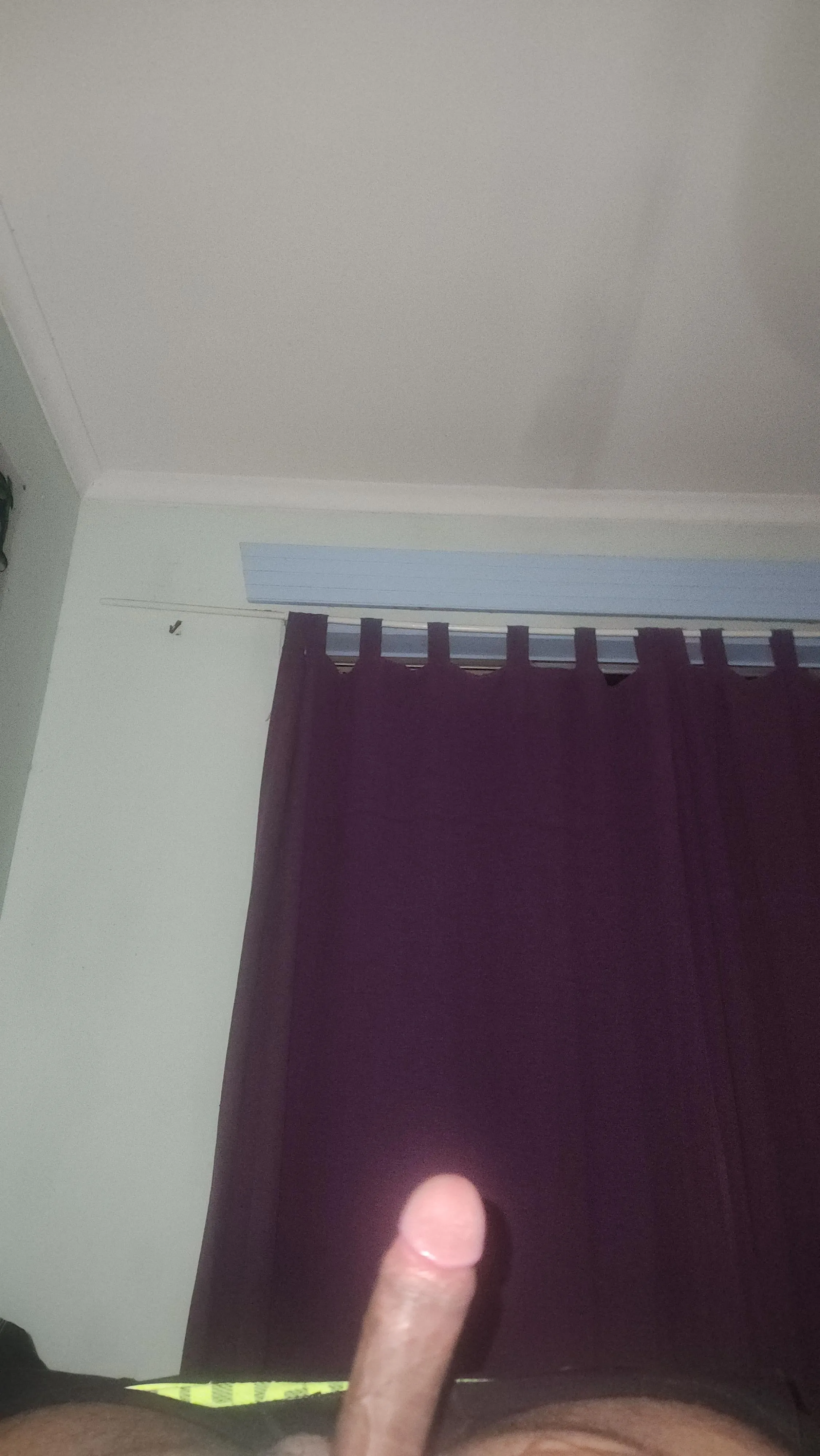 M4F (m20) looking to meet around Robina.