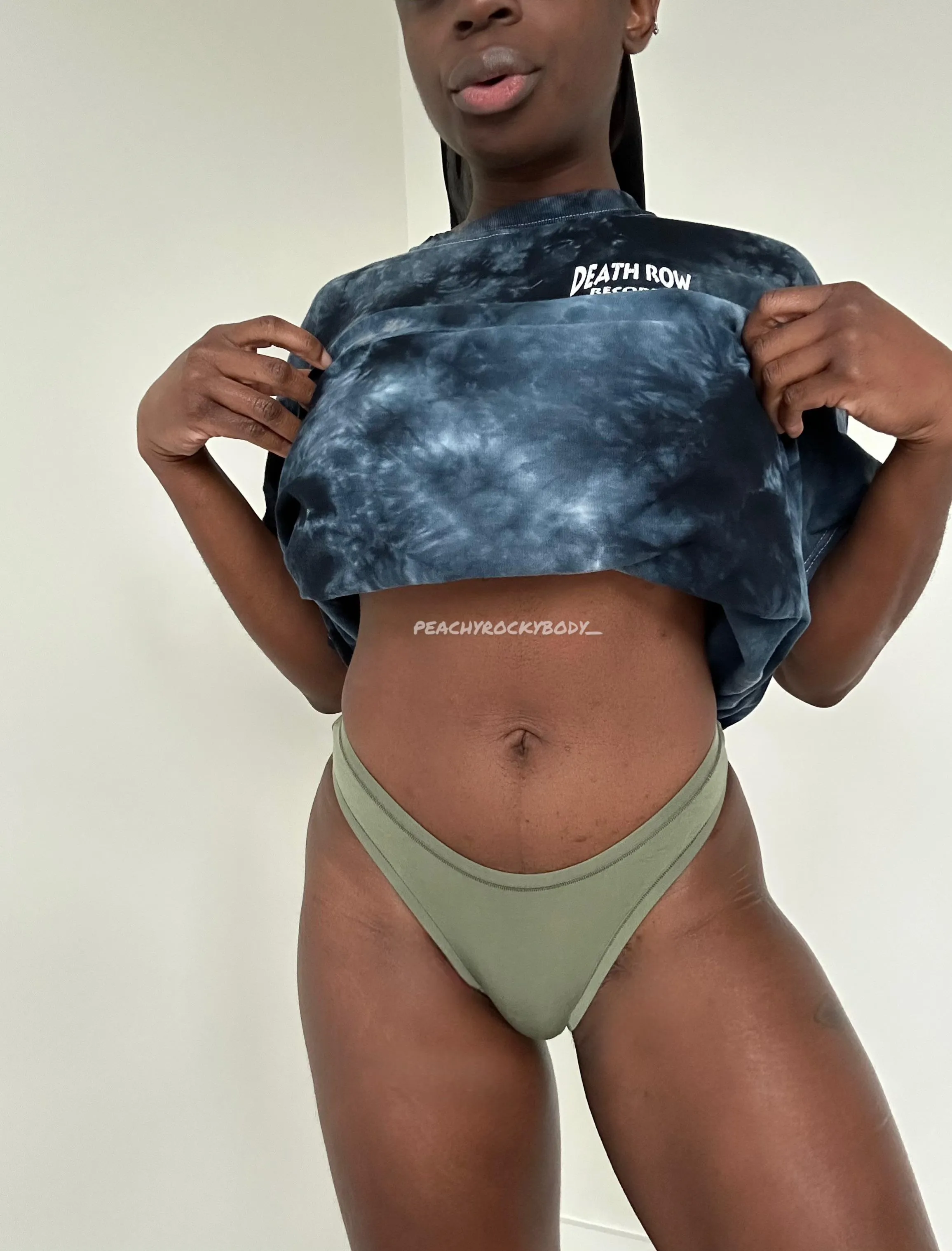 Small girl with a big, memorable scent 😉 [selling]