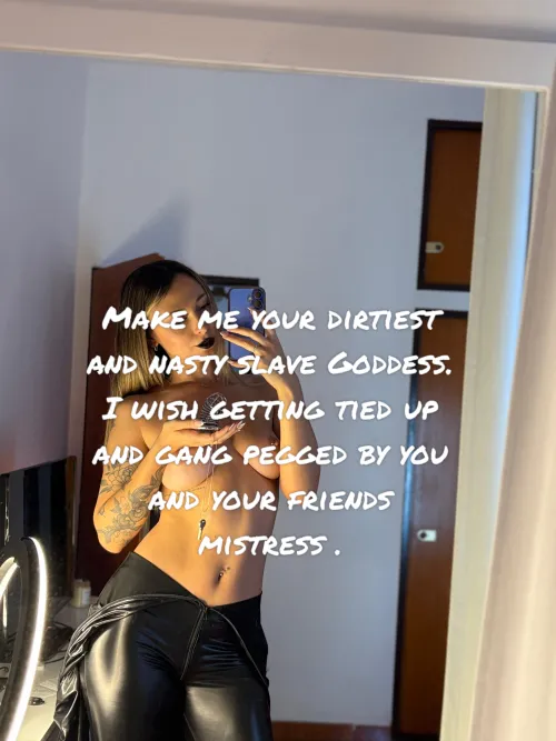 Would you wish to be gang pegged? [imagefap]