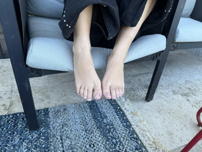 You lik my cute French tips look nice right?