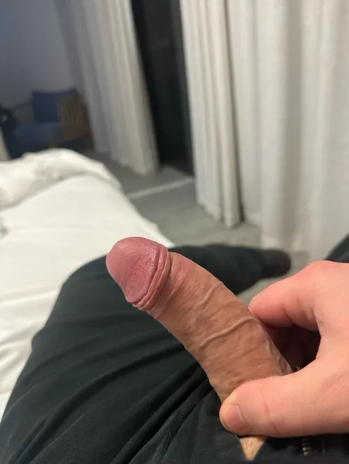 Discreet older preferred