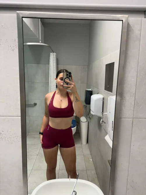 Fit and natural body (oc)