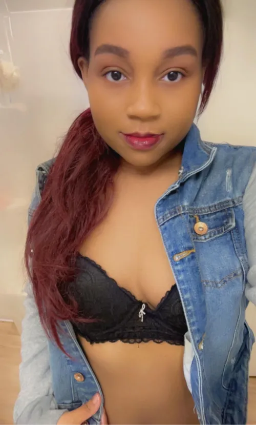 I hope it’s okay I’m wearing your jacket sir 😜🩷