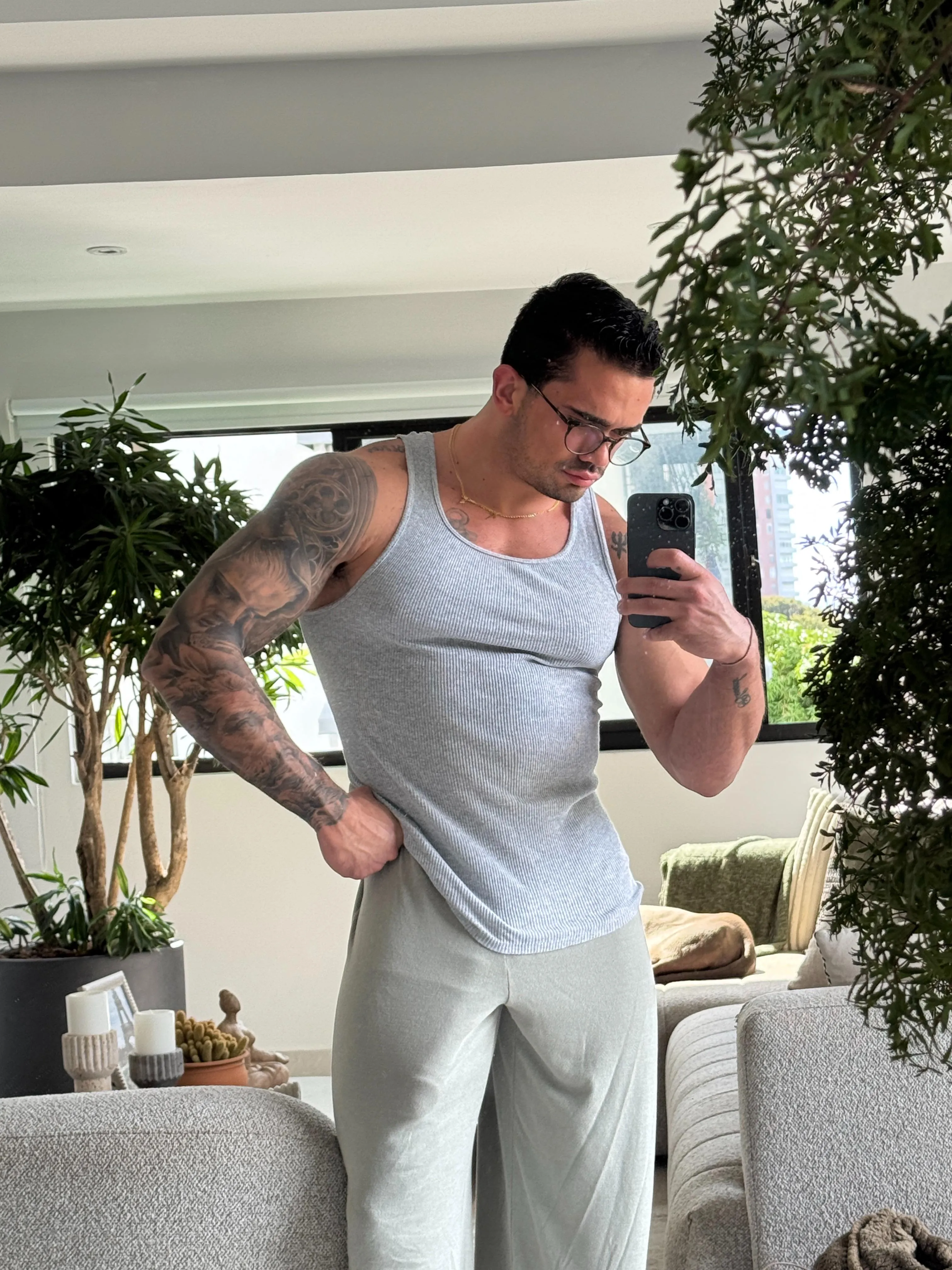 just sharing my gym outfit - commando as usual