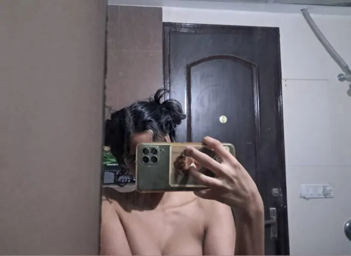 Prepared some buns for you to fuck (already wet with my juices)