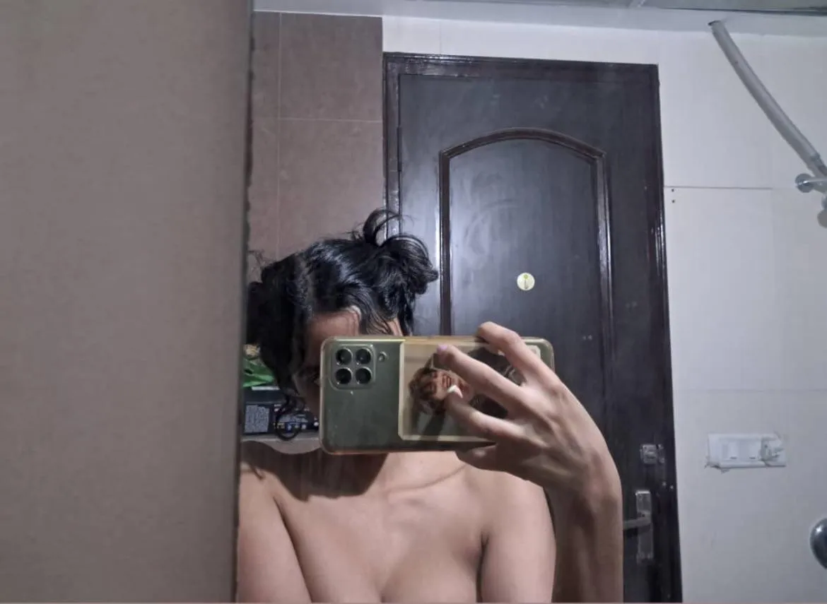 Prepared some buns for you to fuck (already wet with my juices)