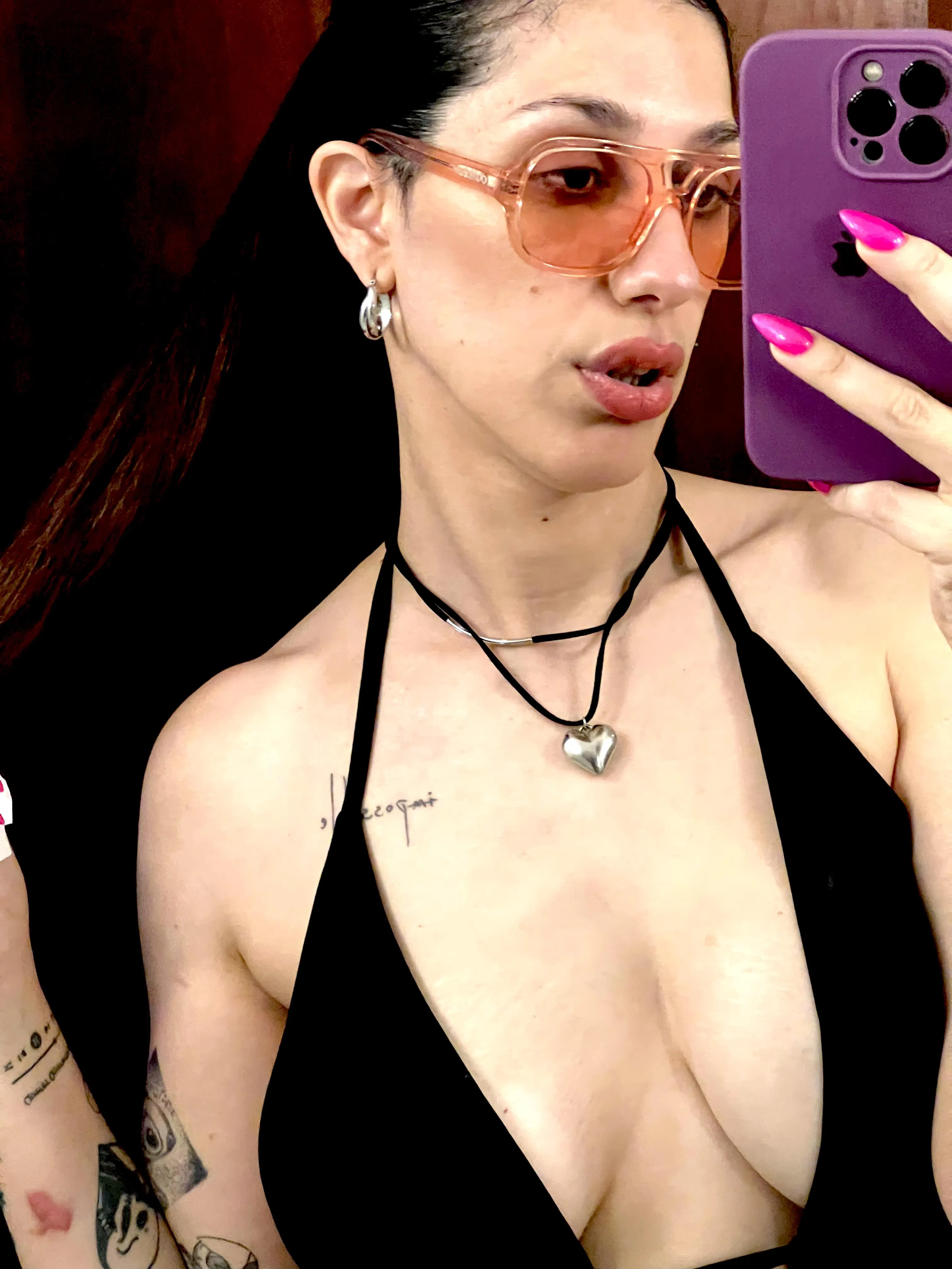 Soft mornings, gentle smiles, and a secret place where I share more of me. 💫