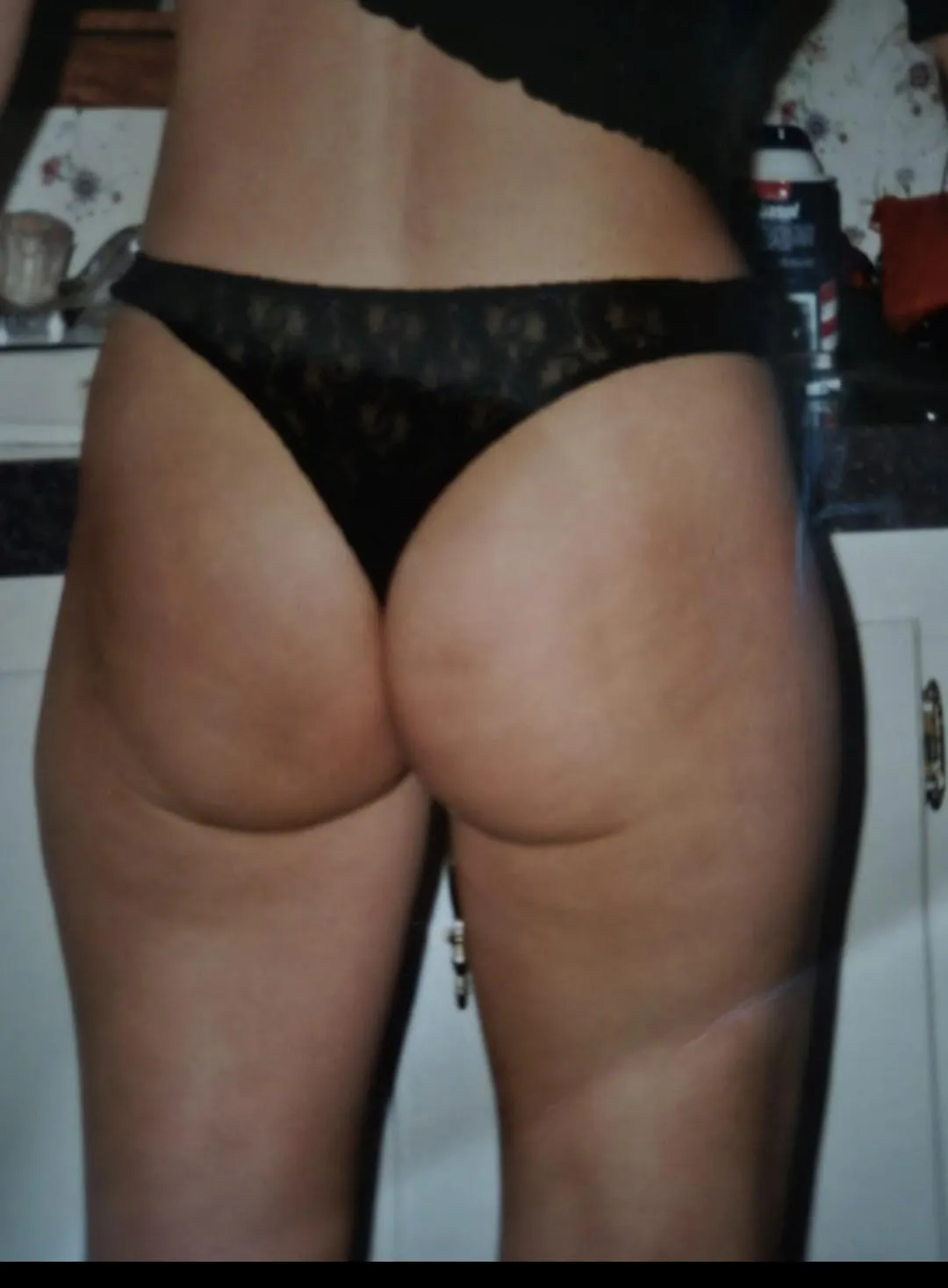 [1994,24] wife's ass