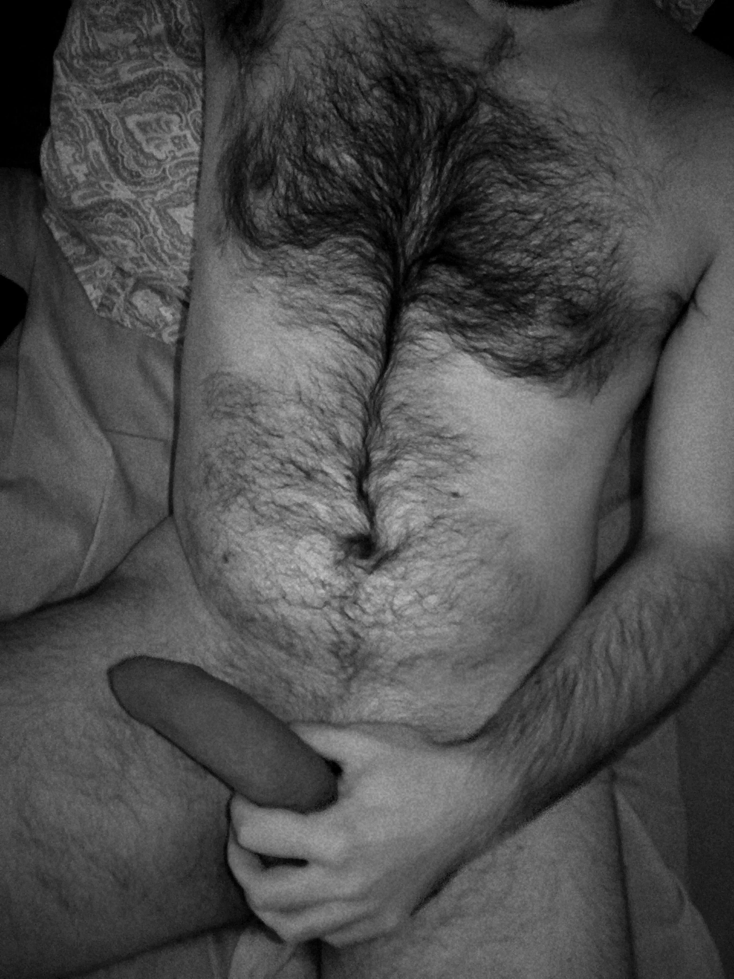 Any horny ladies around? Would love to chat