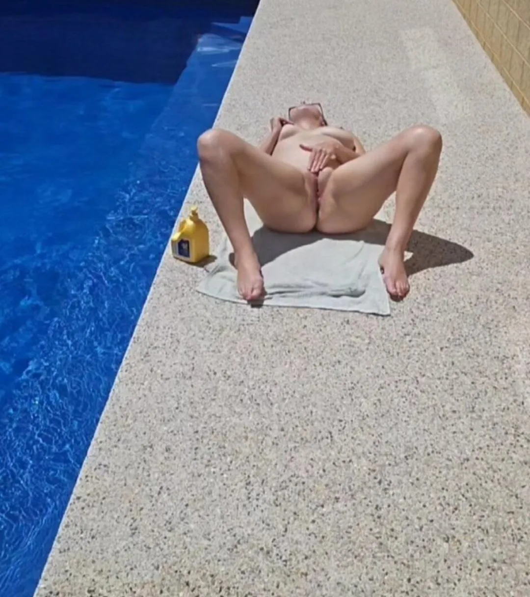 Biggest ever free subscription on my page! Get in now!