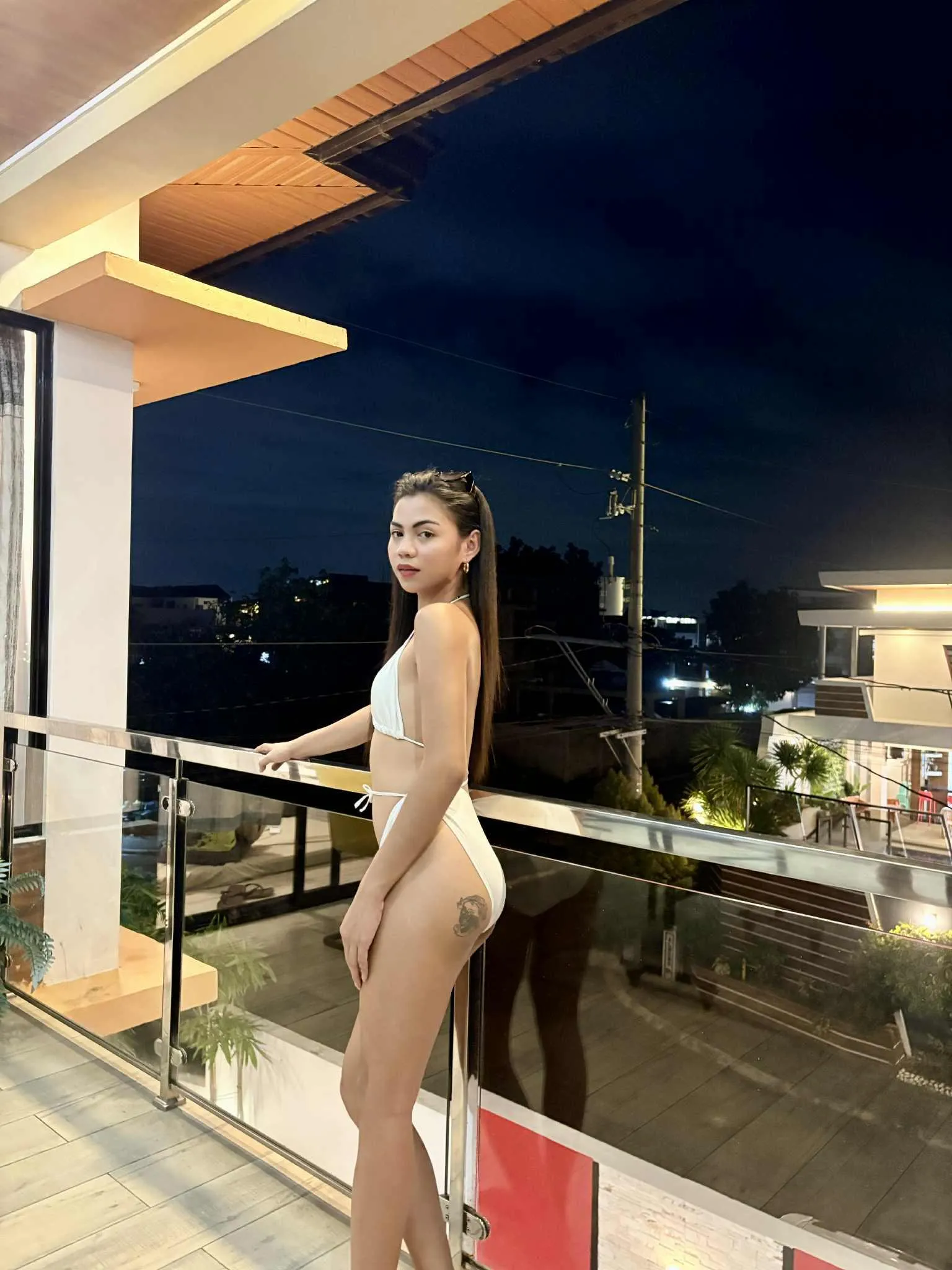 Elegance is the only beauty that never fades.