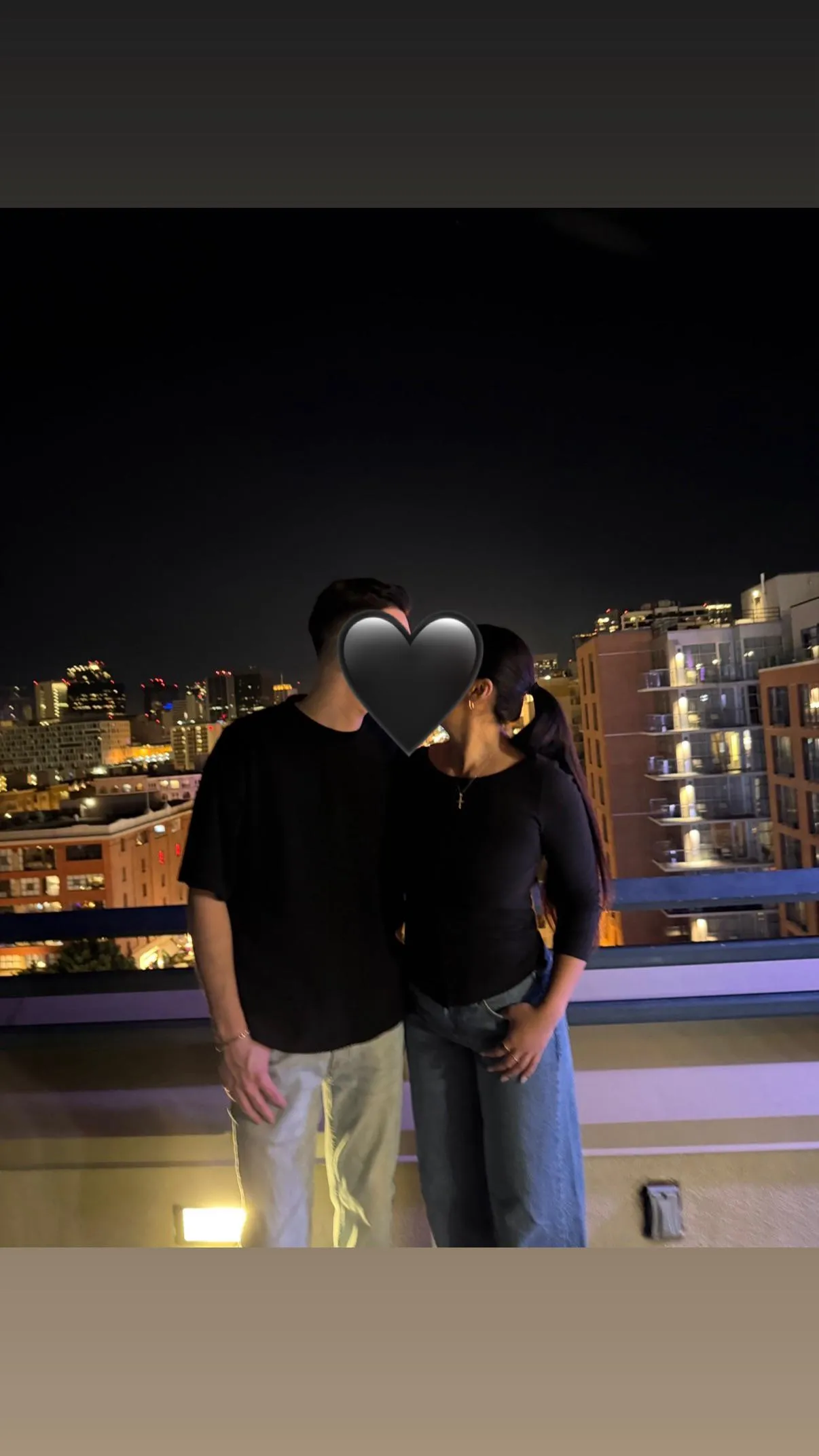 [FM4F] [FM4FM] Las Vegas couple 25 looking for fun with a couple or female. No single males. (Account over 100 days old) don’t delete. Please.