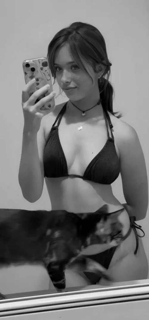 the sluttiest of 07 is here, do you want to try my barely legal body? ;)