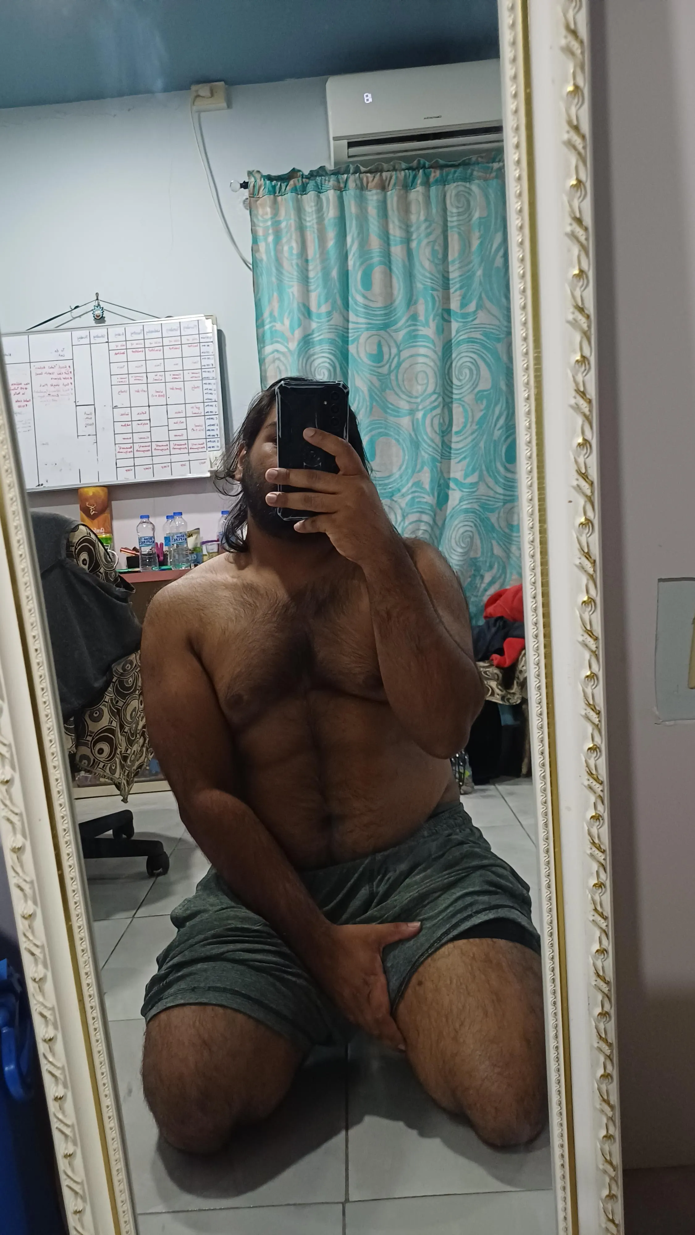 So many sexy people on here 🫠