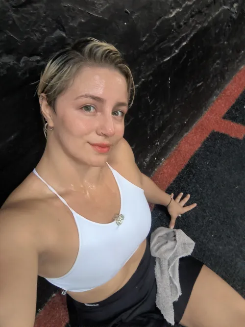 Sweaty white blouse🥵