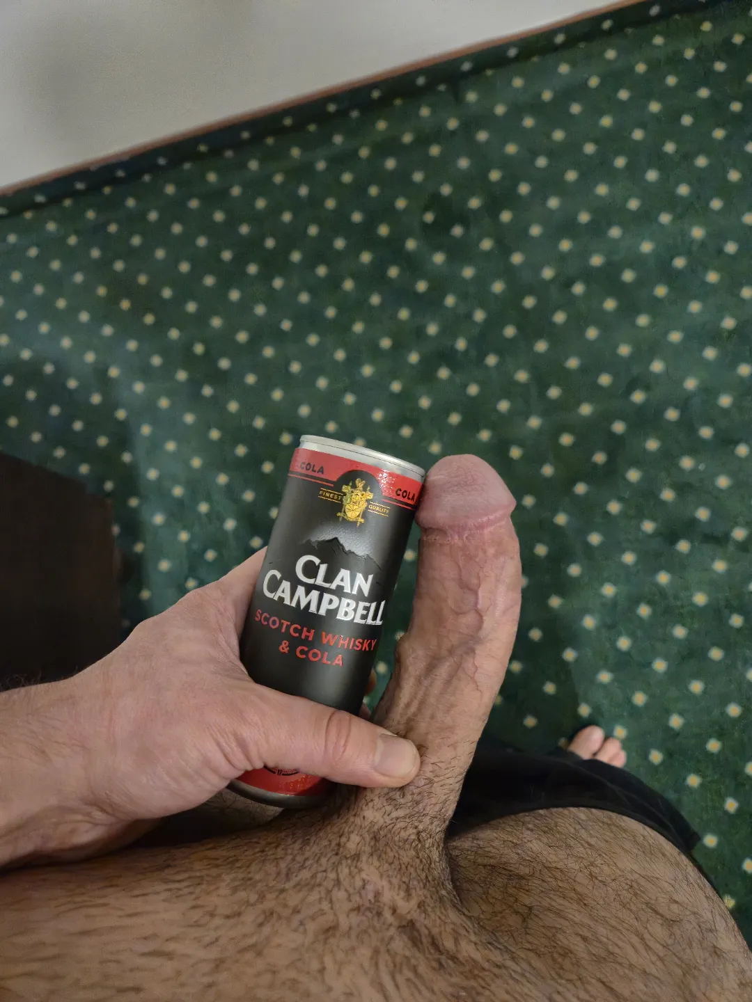 Bu görselde ürün yerleştirme bulunur