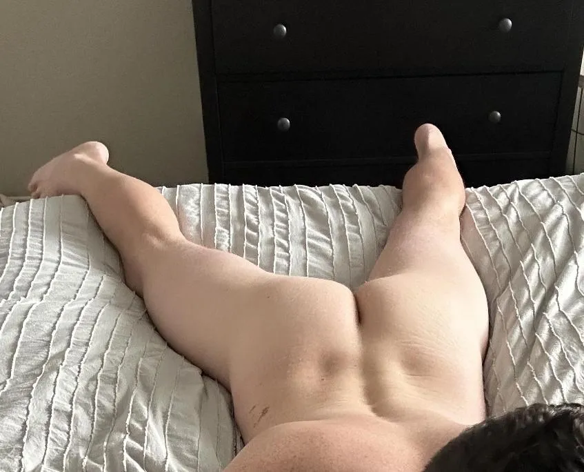 Do you think this butt needs a diaper or not? 30m