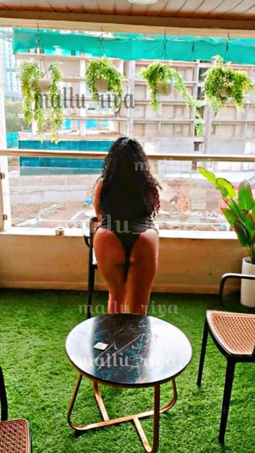 Exhibition with my new lingerie in an Airbnb