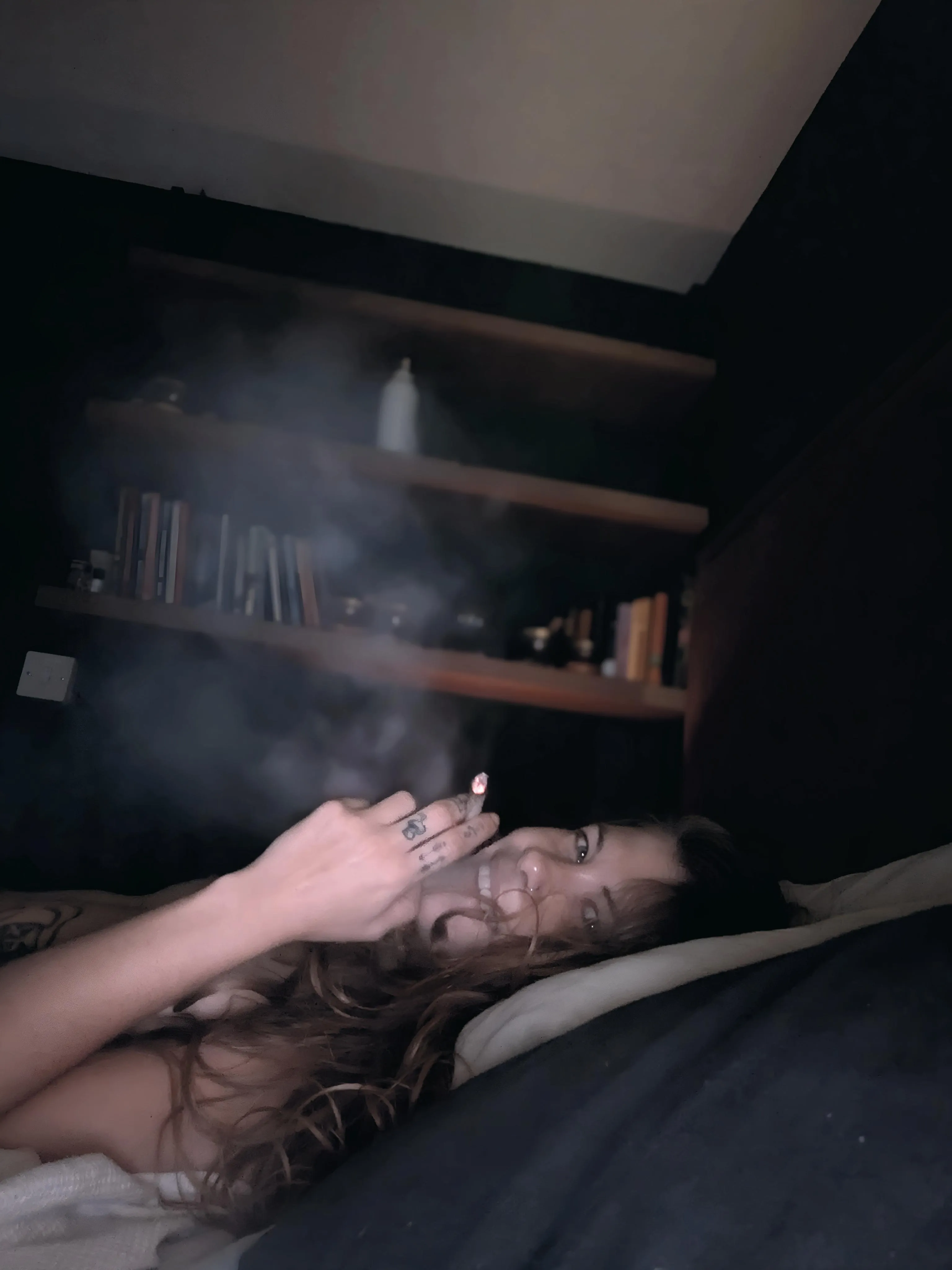 Happy Moonday beautifuls, I've missed you 🌙💛 For me, today is about rest, self reflection and surrender