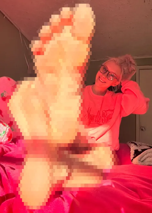 I love when the warm sun kisses my wrinkly soles!