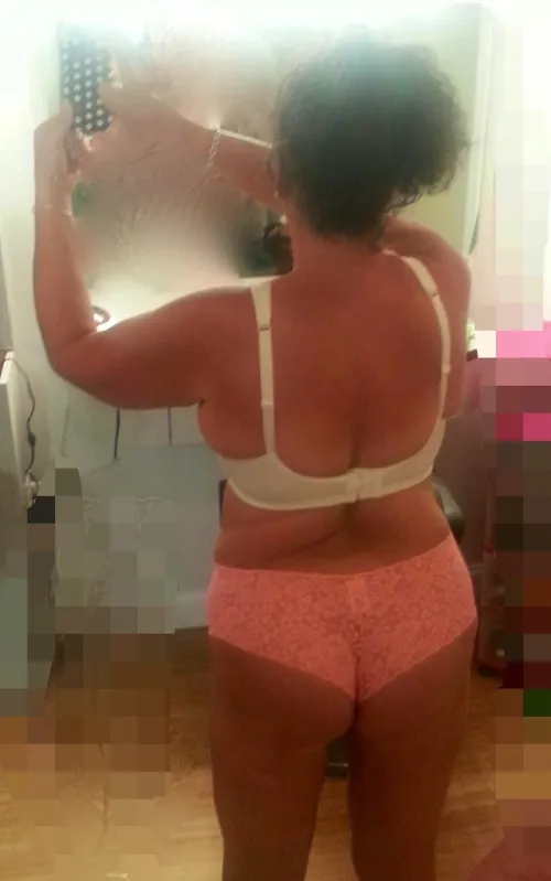 46 (MF4M) craving some BIG DICk anyone interested